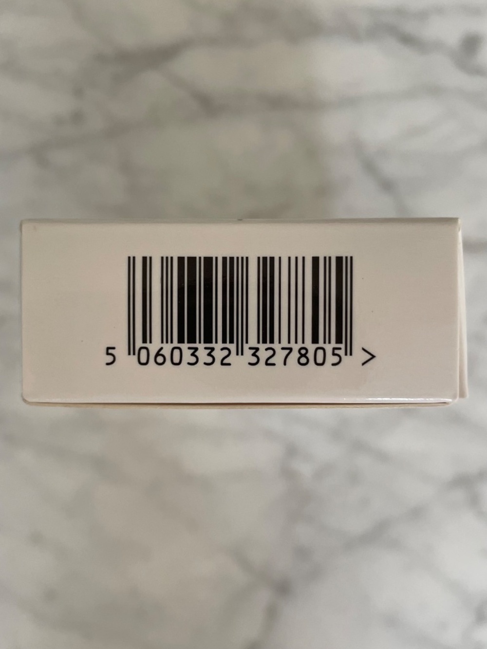 CHARLOTTE TILBURY Unisex Healthy Glow All-Year Hydrating Summer Tint Moisturiser - Picture 10 of 10